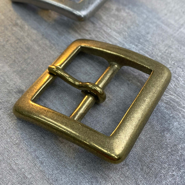 Center Bar Buckle - Japanese Brass